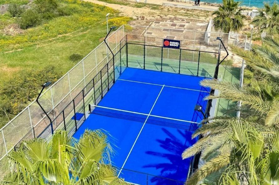 Lucile - Coralli Beachfront Apartment Paralímni Eksteriør bilde